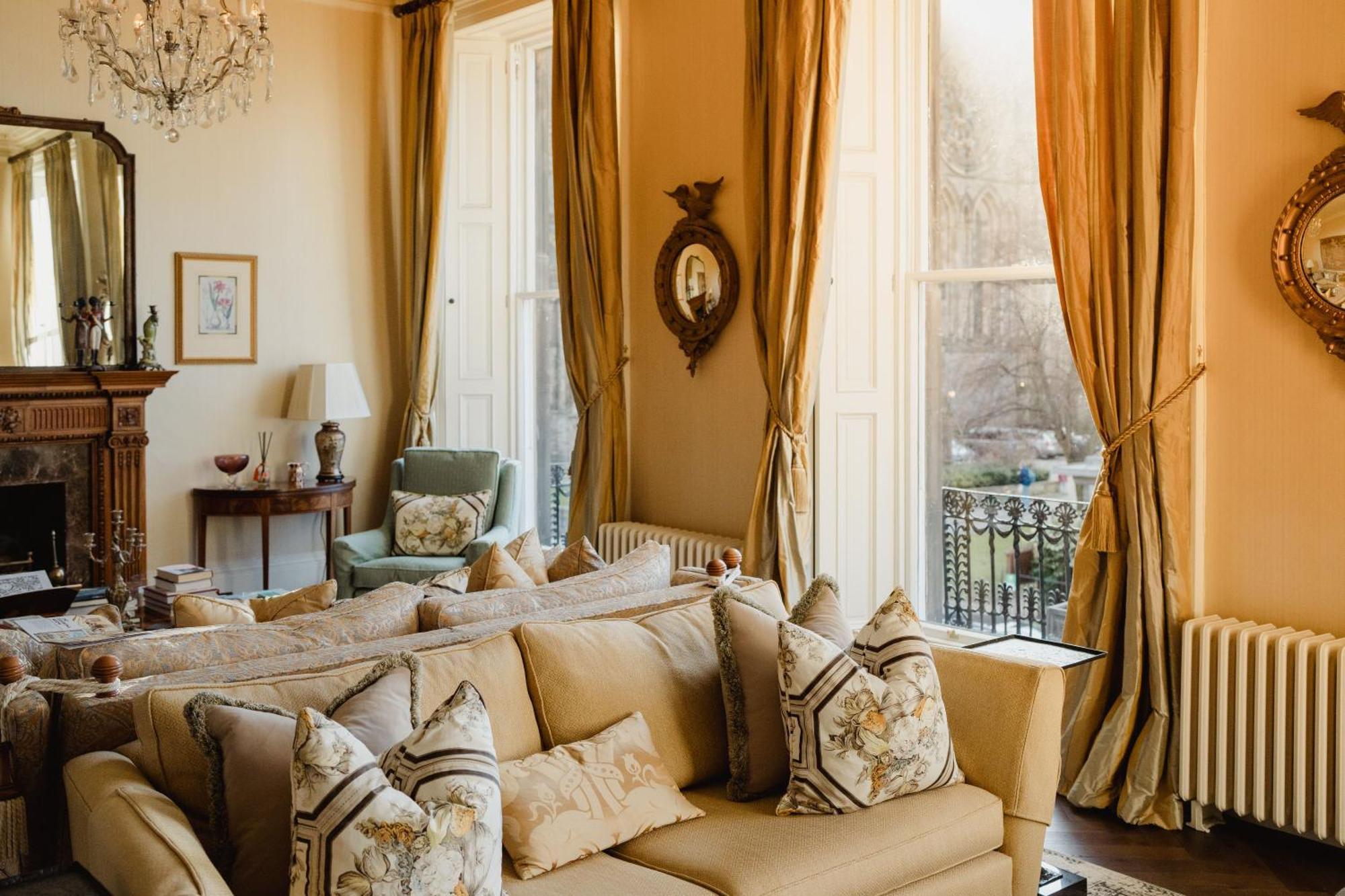 Apartment Prestigious Townhouse Close To Princes Street